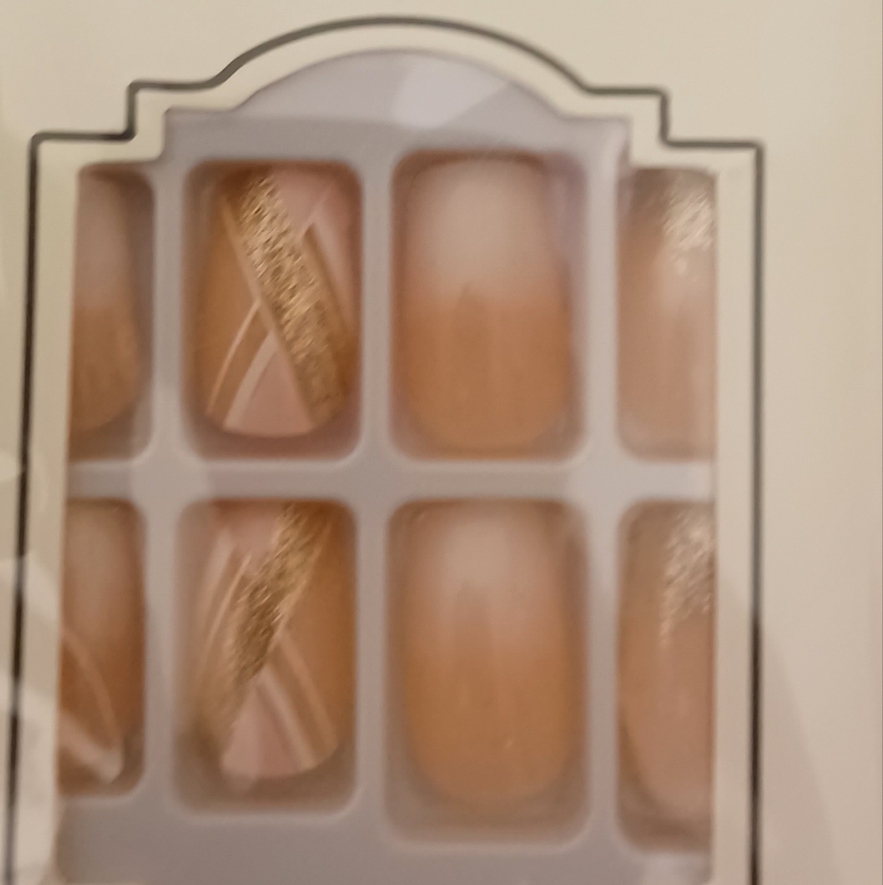 24Pc Nails - Picture 8 of 8